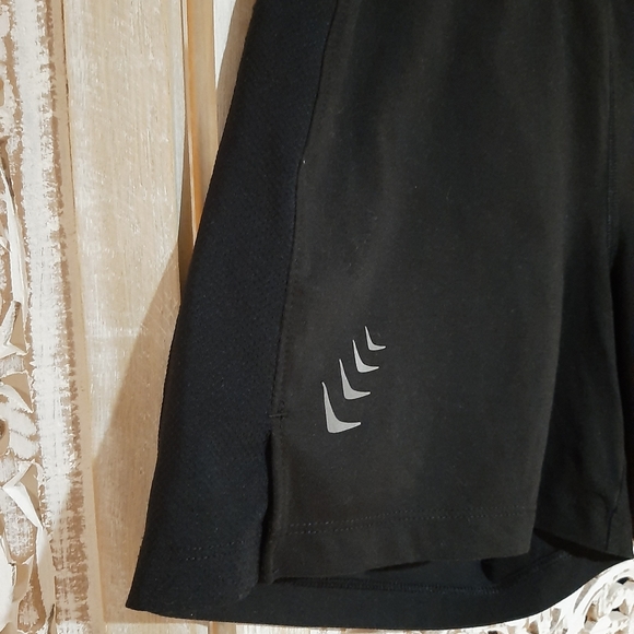 The North Face Flight Series Shorts - Picture 3 of 4